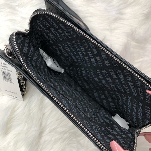 Red Steven Madden cross body purse - Picture 4 of 6